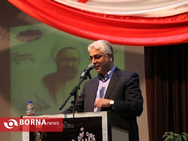 تجلیل از معلمان نمونه شهرستان لاهیجان