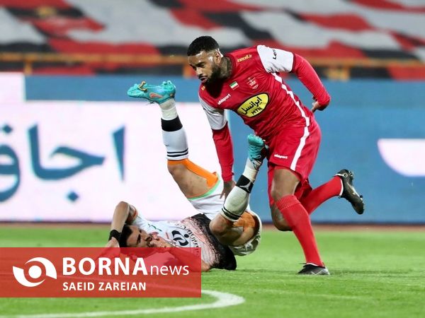 دیدار تیم های فوتبال پرسپولیس_ مس رفسنجان