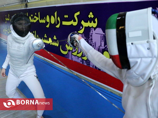 تمرینات بانوان شمشیرباز آذربایجان‌غربی برای حضور در انتخابی المپیک