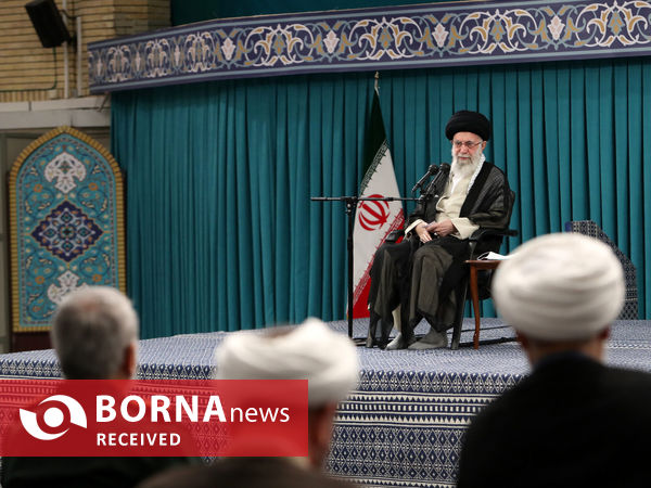دیدار دست‌اندرکاران برگزاری کنگره شهدای استان قم با مقام معظم رهبری