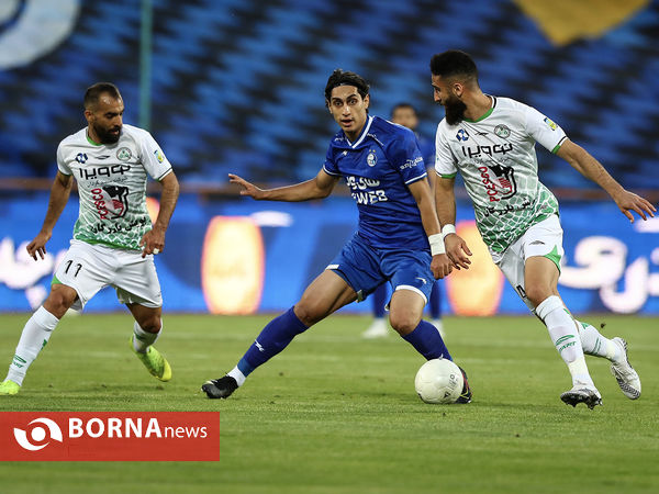 دیدار تیم های فوتبال استقلال - ذوب آهن