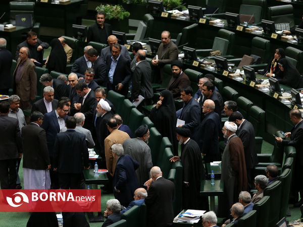 حضور رییس جمهوری در صحن علنی مجلس