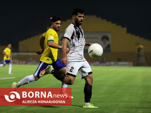 دیدار تیم های فوتبال صنعت نفت - نفت مسجدسلیمان