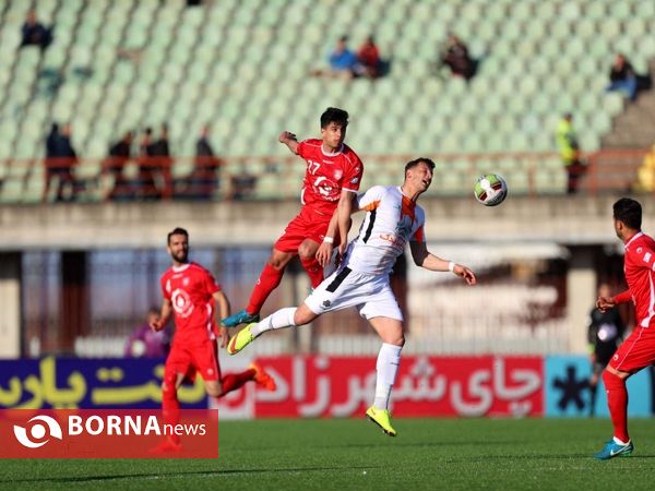 دیدار فوتبال تیم های سپیدرود رشت- سایپا تهران