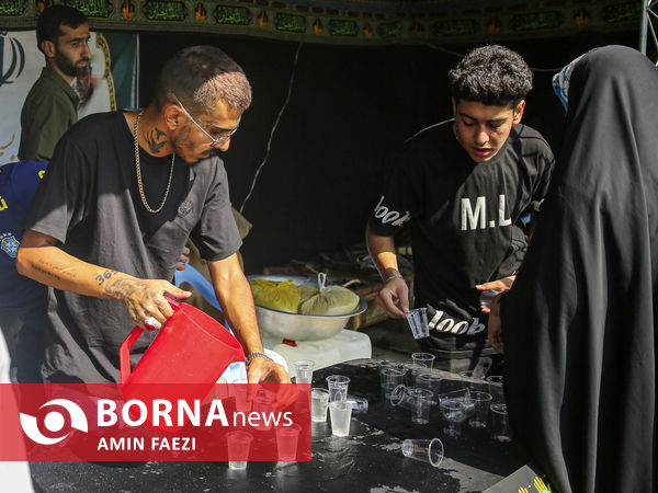 پیاده روی جاماندگان اربعین حسینی در شیراز
