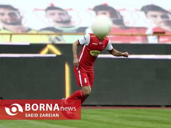 دیدار تیم های پرسپولیس تهران - نساجی مازندران