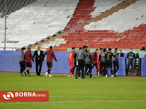 دیدار تیم های فوتبال پرسپولیس - نساجی