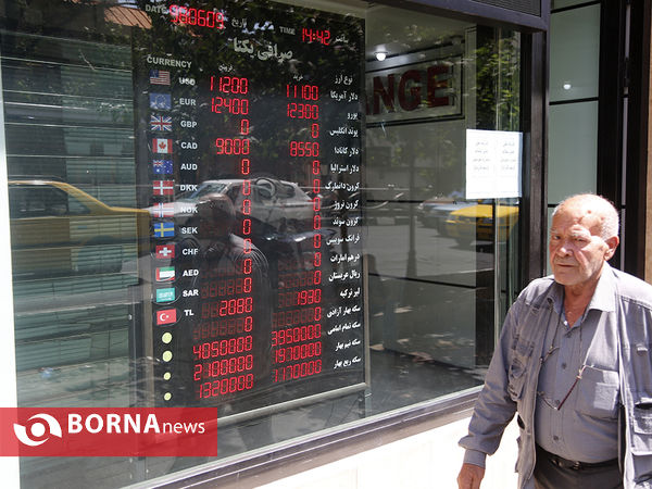 کاهش قیمت دلار در بازار