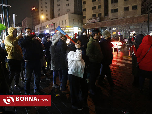 شادی مردم پس از راهیابی تیم فوتبال ایران به جام جهانی