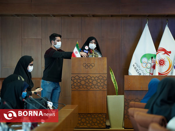 تجلیل از فعالان حوزه ورزش بانوان