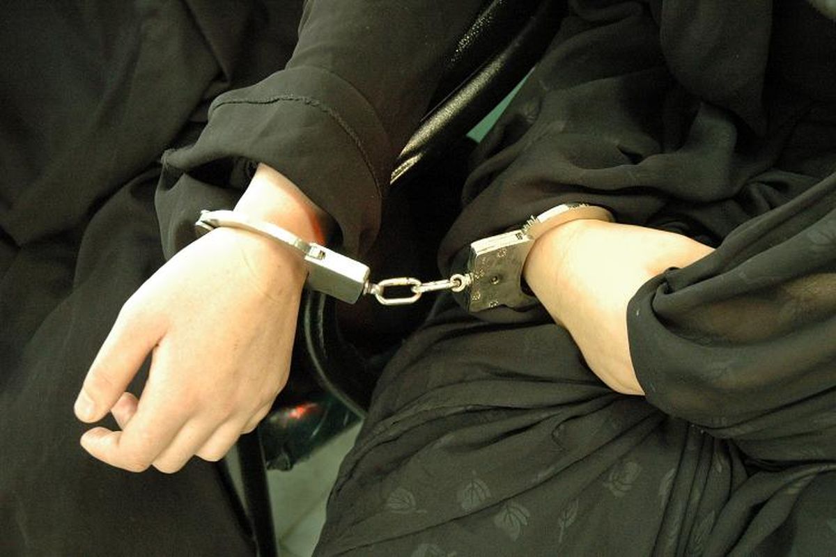 دستگیری یک سارق با 22 جیب بری در اتوبوس