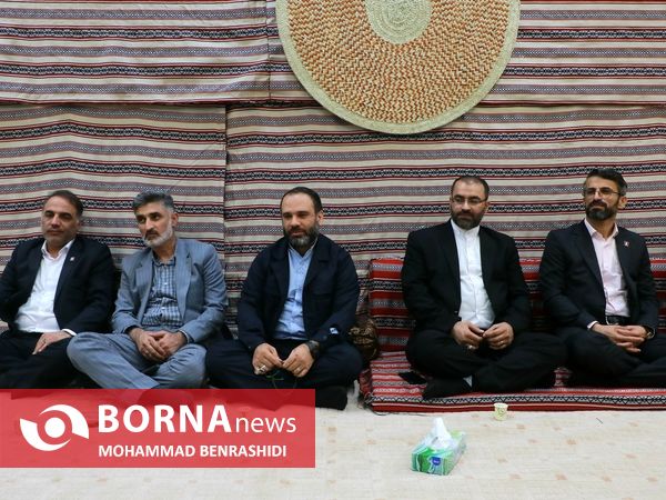 نشست هم اندیشی شیوخ عشایر منطقه آزاد اروند با مسوولان