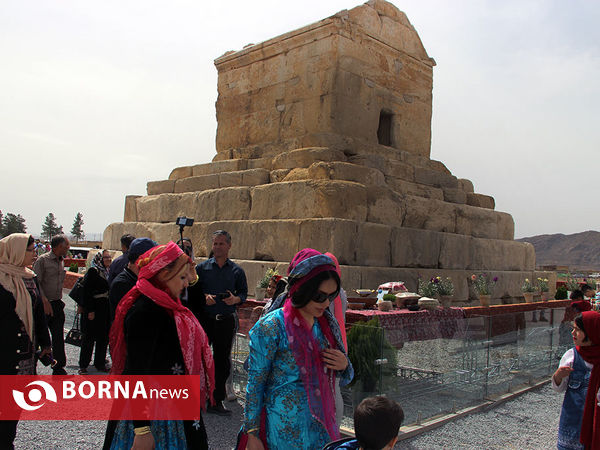 حال و هوای نوروز در مجموعه باستانی پاسارگاد