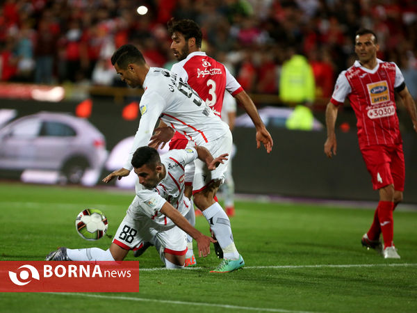 دیدار تیم های پرسپولیس تهران - سپیدرود رشت