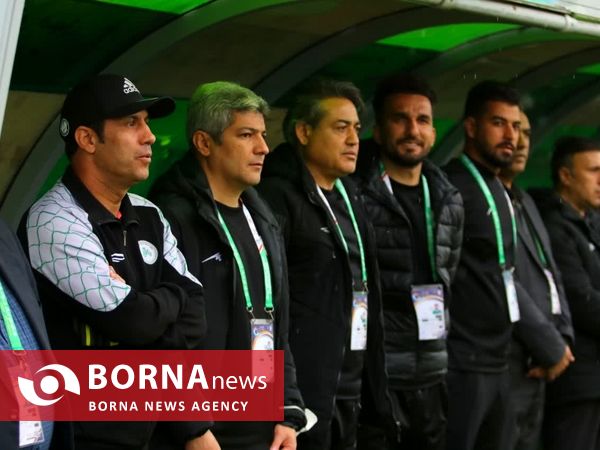 دیدار تیم های فوتبال ذوب آهن - نساجی مازندران