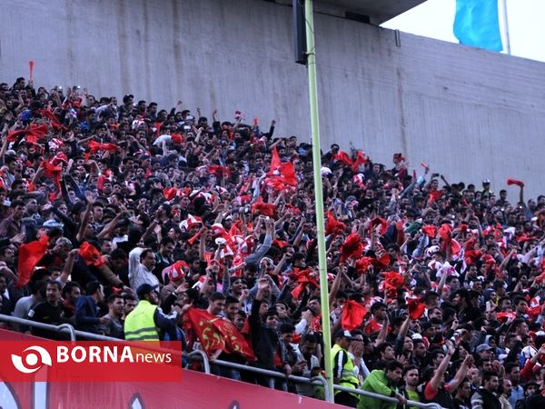 دیدار تیم های پرسپولیس تهران - استقلال تهران