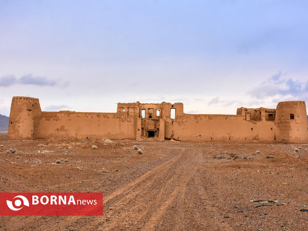 قلعه قنات خمین یا کاروانسرای گلماگرد