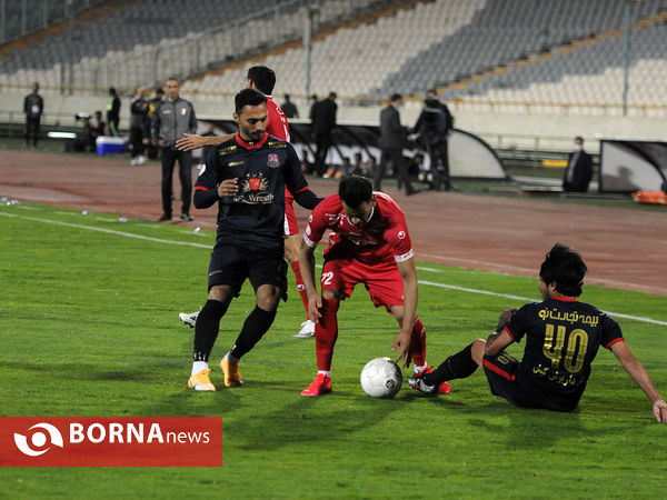 دیدار تیم های فوتبال پرسپولیس - نساجی