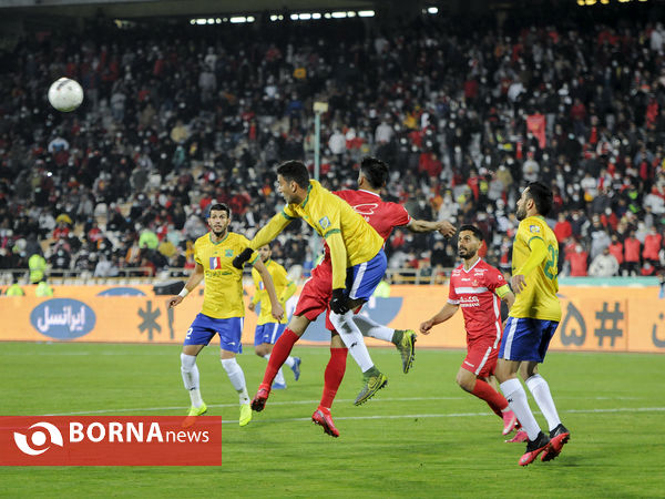 دیدار تیم های فوتبال پرسپولیس -صنعت نفت