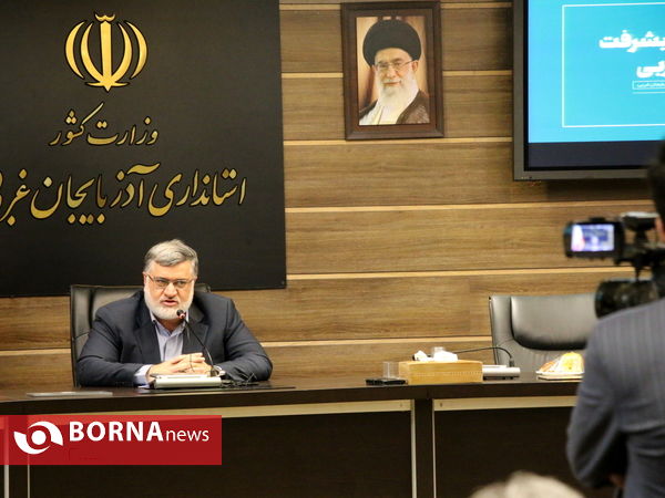 نشست صمیمی استاندار جدید آذربایجان غربی با مدیران رسانه های استان