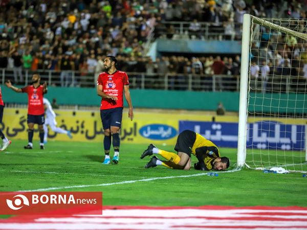 دیدار تیم های فوتبال آلومینیوم - نساجی