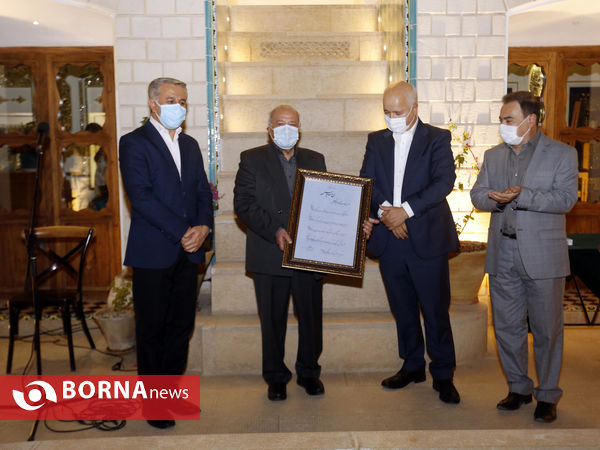 آیین معرفی چهره ماندگار مطبوعات استان فارس