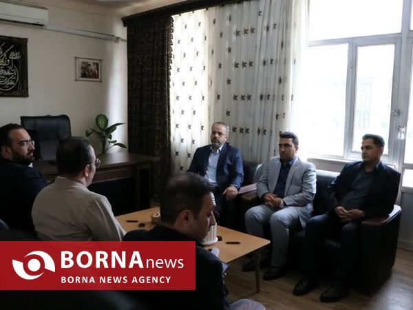 بازدید مدیرکل مشارکتهای اجتماعی و فعالیت های داوطلبانه وزارت ورزش و جوانان از دفتر خبرگزاری برنا کردستان 
