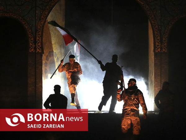 نمایش میدانی «تنهاتر از مسیح»