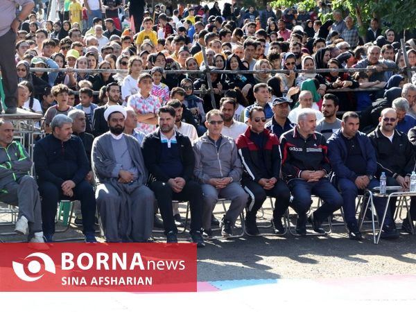 همایش پیاده‌روی خانوادگی ایرانیان در شهرستان سلماس