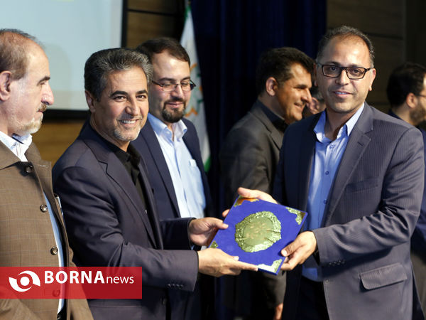 آیین تکریم و معارفه جمعی از مدیران شهرداری شیراز