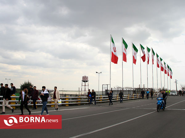 در حاشیه پیش از آغاز دربی ۸۹