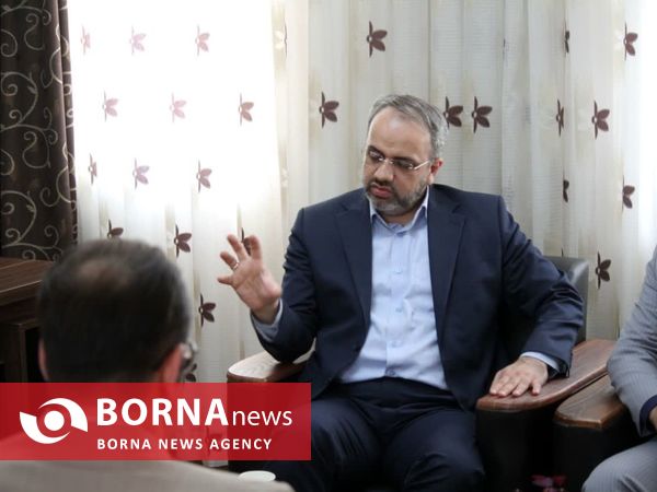 بازدید مدیرکل مشارکتهای اجتماعی و فعالیت های داوطلبانه وزارت ورزش و جوانان از دفتر خبرگزاری برنا کردستان 