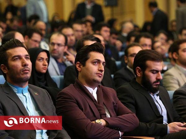 هم اندیشی صمیمانه جوانان با دولت