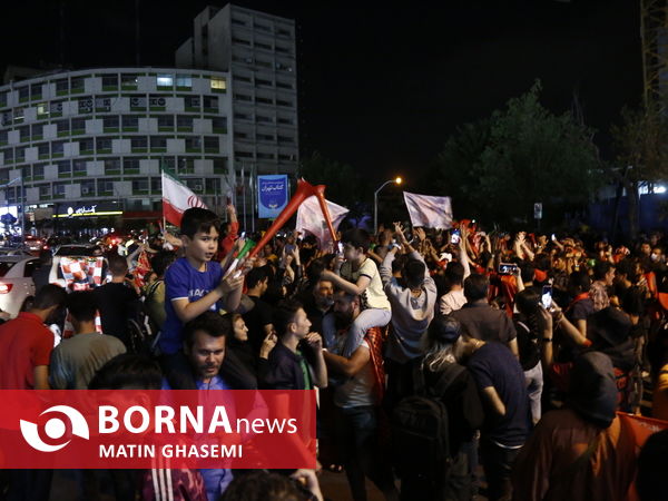 شادی مردم پس قهرمانی تیم پرسپولیس در لیگ برتر