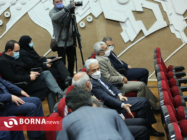 آیین تجلیل از دانش آموزان پژوهشگر و فناوران برگزیده