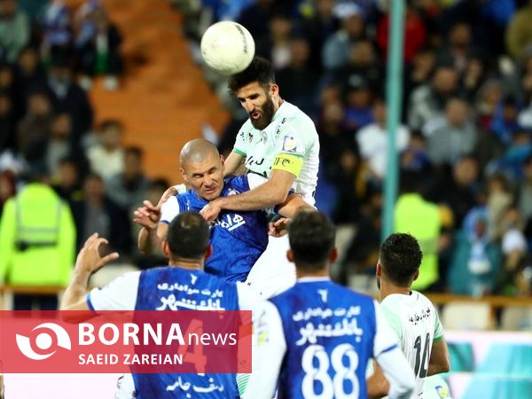 دیدار تیم های استقلال تهران - ذوب آهن اصفهان