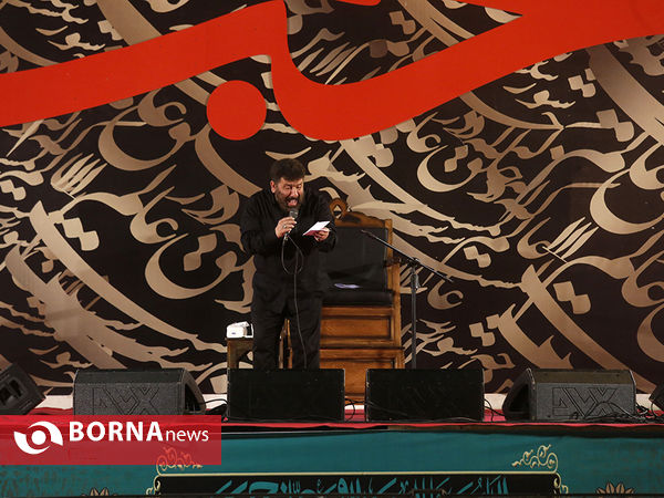 عزاداری شب تاسوعا در میدان امام حسین (ع)