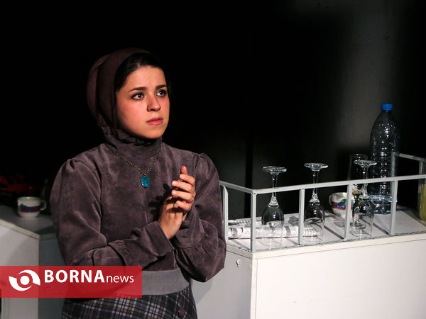 نمایش تئاتر «داستان یک الیوت کوچک» در مشهد