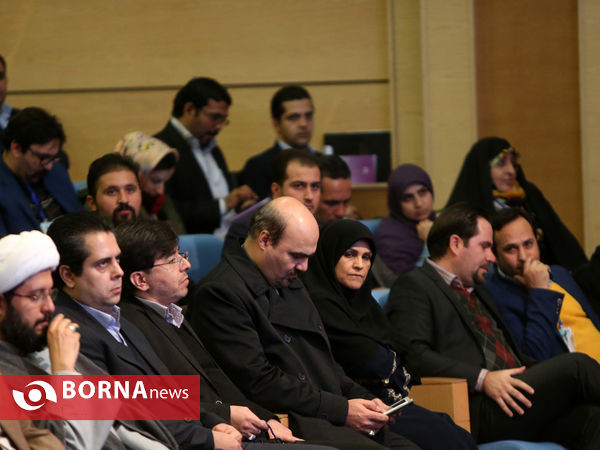هم اندیشی صمیمانه جوانان با دولت