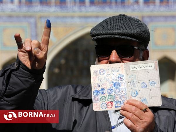 انتخابات مجلس یازدهم در حوزه های رای گیری شیراز