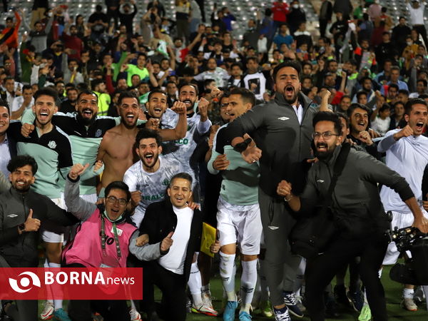 دیدار تیم های فوتبال پرسپولیس - آلومینیوم