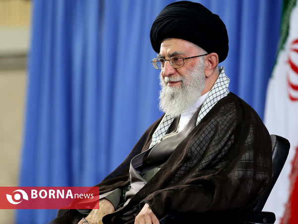 دیدار رهبر معظم انقلاب با جمعی از دانشجویان