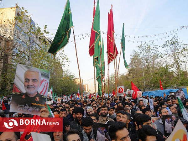تشییع پیکر سردار شهید حاج قاسم سلیمانی در تهران - ٢