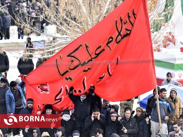 راهپیمایی مردم ارومیه در روز 22 بهمن در هوای منفی ده درجه