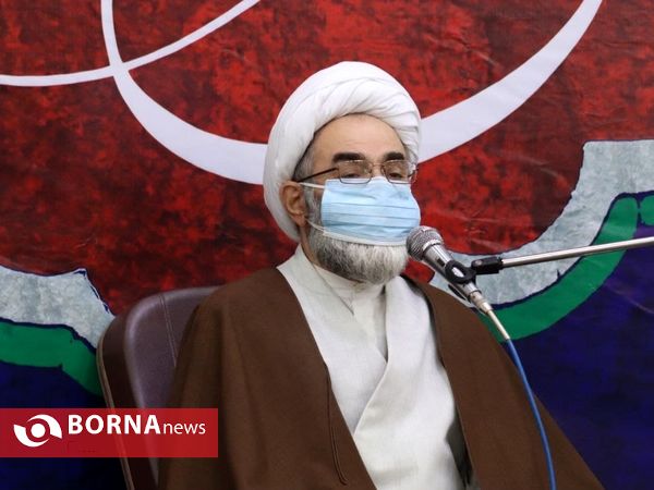 مراسم گلباران گلزار شهدای رشت به مناسبت آغاز دهه فجر