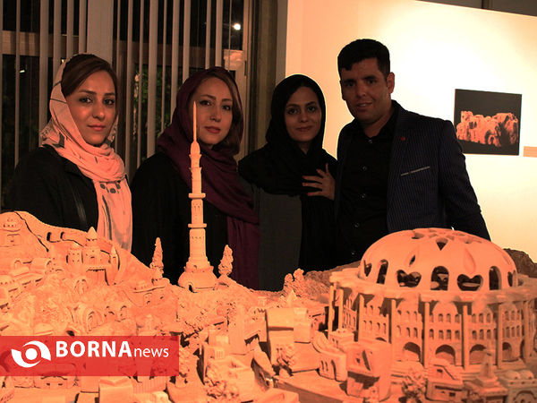نمایشگاه شهر سفالی صلح در فرهنگسران نیاوران