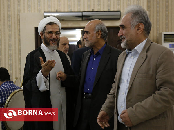 ضیافت افطاری حجت الاسلام والمسلمین احمد مازنی