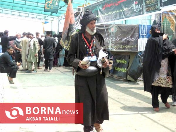 میزبانی شرقی از زائرین پاکستانی کربلای معلی 