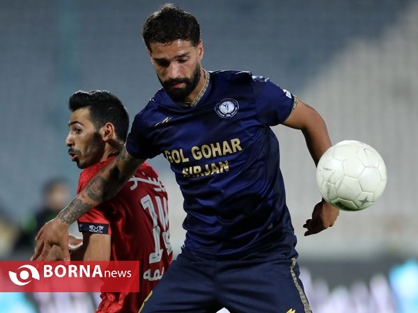 دیدار تیم های فوتبال پرسپولیس -  گل‌گهر