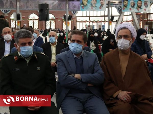 مراسم گلباران گلزار شهدای رشت به مناسبت آغاز دهه فجر